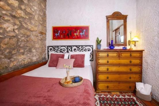Willa Mariolata Stone House Lílaia Zewnętrze zdjęcie